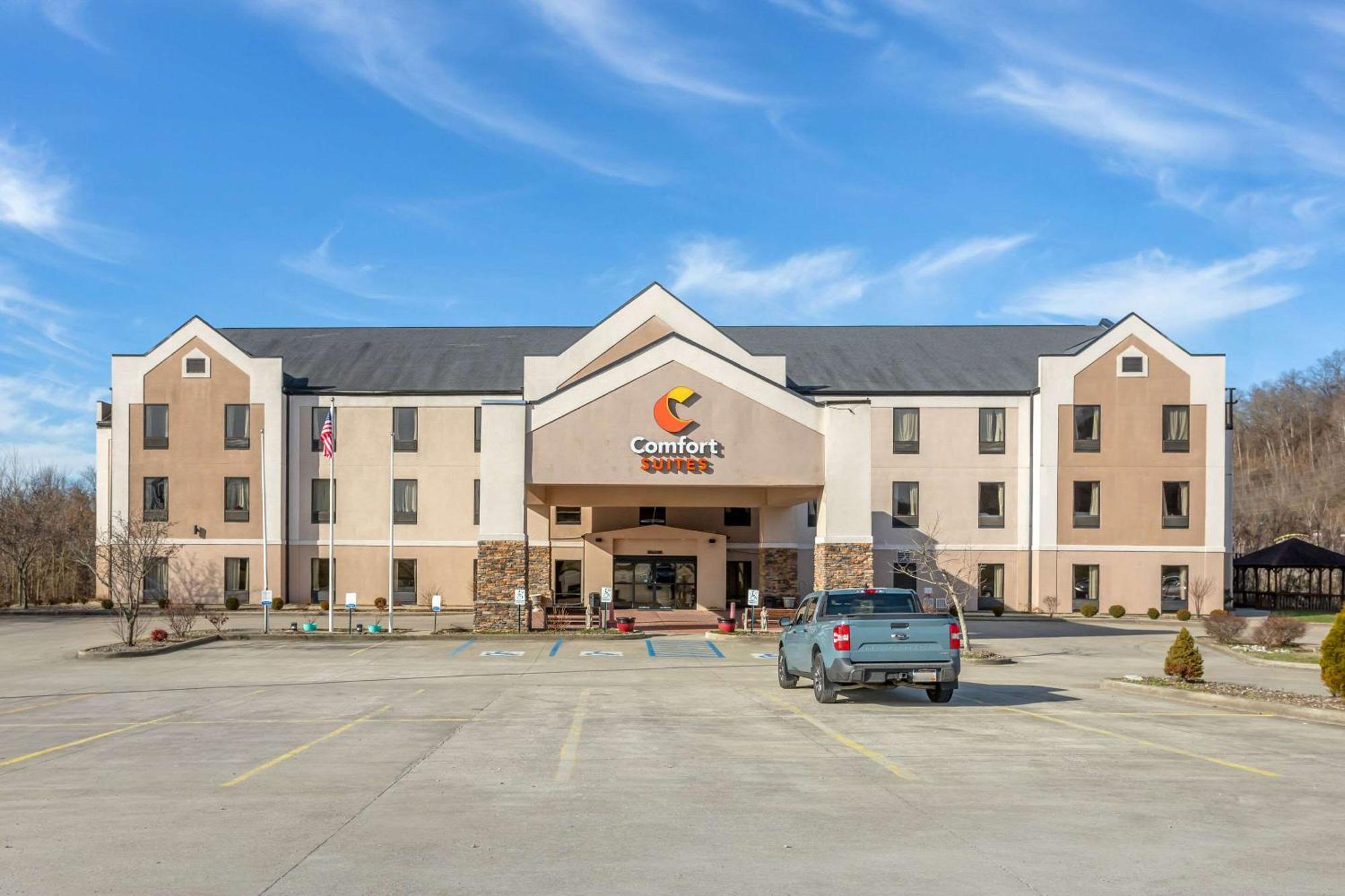 Comfort Suites South Point - Huntington Exterior photo